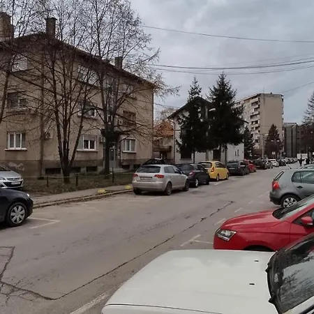 Stan Na Dan, Pazar Tuzla, Centar Grada