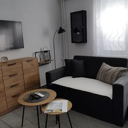 Stan Na Dan, Pazar Tuzla, Centar Grada *